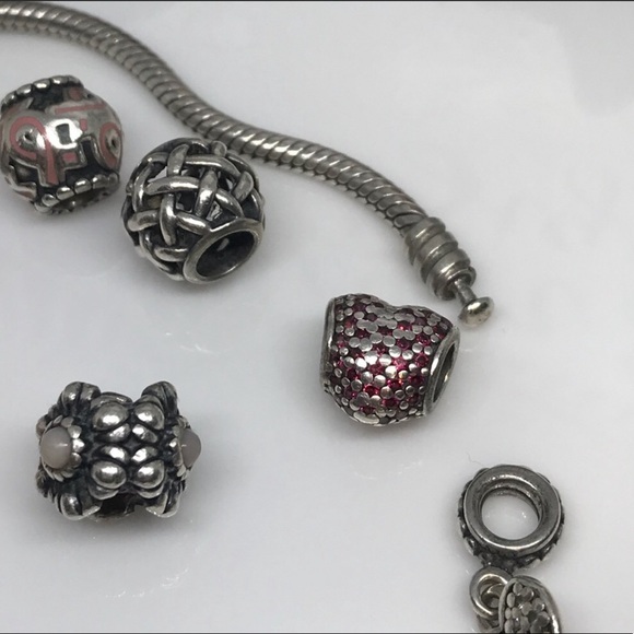 Authentic pandora bracelet - Picture 4 of 5